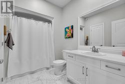 Main Floor: Main Bathroom - 