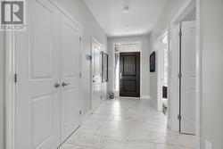 Main Floor: Foyer - 