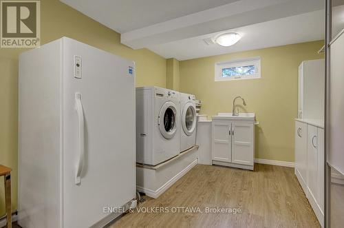 10 Rock Avenue, Ottawa, ON 