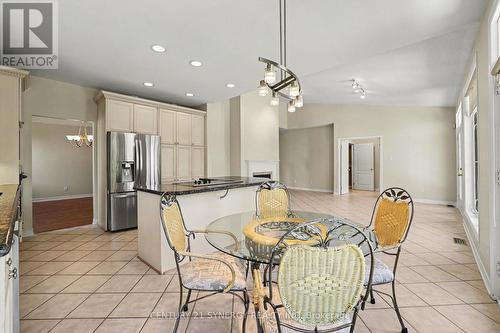 Eat in Kitchen - 17 Warnock Way, Ottawa, ON 