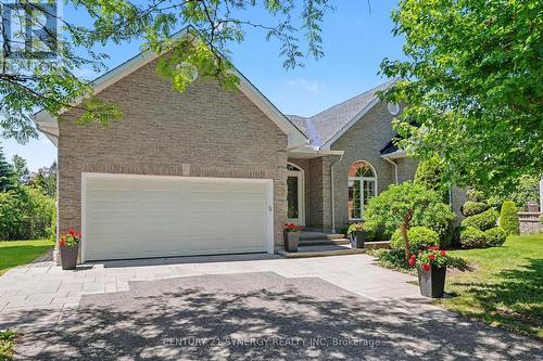 17 Warnock Way, Ottawa, ON 
