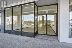 467 GUELPH LINE  Burlington, ON L7R 3L8