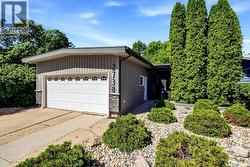 2738 Cameron STREET  Regina, SK S4T 2W6