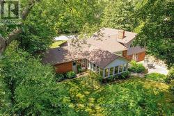 262 CARDINAL DRIVE  Oakville, ON L6J 4P2