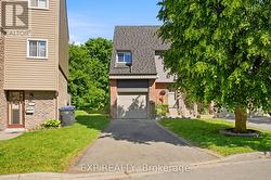 33 TARA PARK CRESCENT  Brampton, ON L6V 3E3