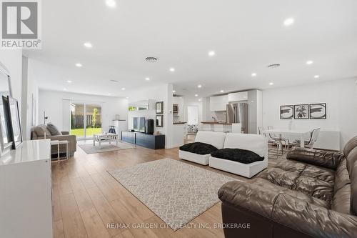 50 BEAMER AVENUE  St. Catharines (Bunting/Linwell), ON L2M 2L3