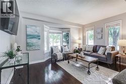 1749 CREEK Way  Burlington, ON L7L 7E1