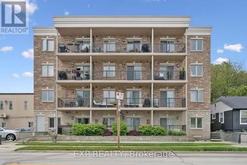 302 - 73 WASHINGTON AVENUE  Oakville (Co Central), ON L6K 1W5