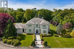 938 GOVERNOR'S ROAD  Hamilton, ON L9H 5E3