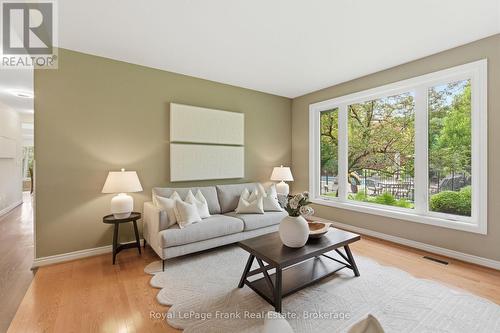 8 Buggey Lane, Ajax, ON 