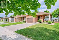 1427 SOUTH WENIGE DRIVE  London North (North F), ON N5X 4N1