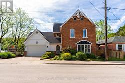 176 5TH A STREET E  Owen Sound, ON N4K 1C5