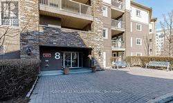 1209 - 8 DAYSPRING CIRCLE Brampton, ON L6P 2Z7