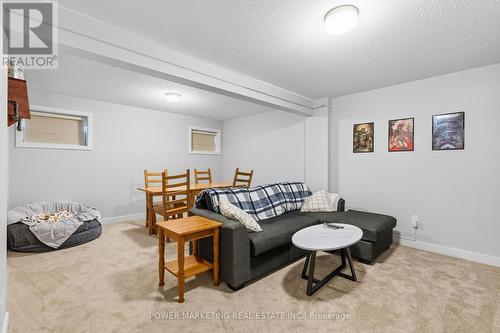 129 Hackamore Crescent, Ottawa, ON 