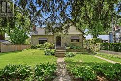 12 PARKVIEW ROW Hamilton, ON L9H 2R9