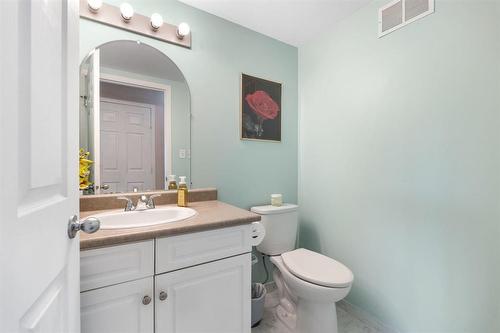 390 Alexander Avenue, Winnipeg, MB 