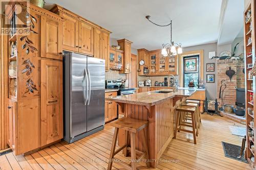954399 7Th Line Ehs, Mono, ON - Indoor Photo Showing Kitchen