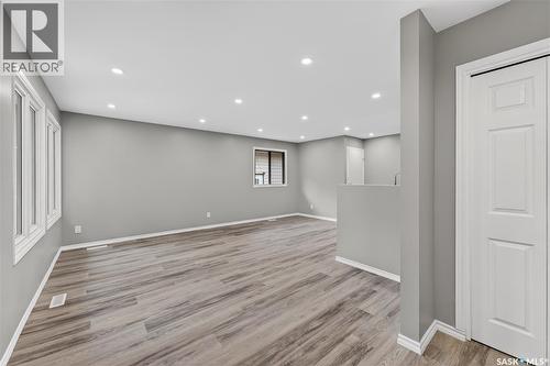 42 Hunt Crescent, Regina, SK 