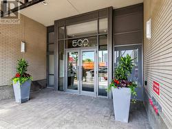 204 - 500 ST.CLAIR AVENUE W Toronto, ON M6C 1A8