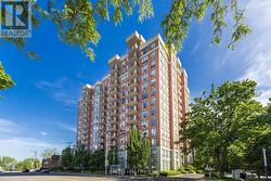 708 - 442 MAPLE AVENUE  Burlington, ON L7S 2L7