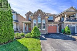 5942 OSPREY BOULEVARD  Mississauga, ON L5N 8J7