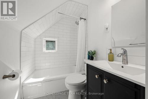 1386 Randall Avenue, Ottawa, ON 