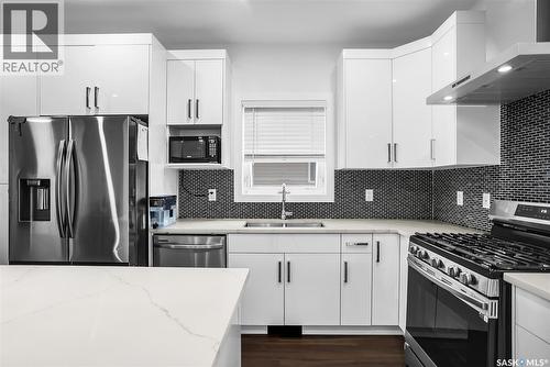 715 Bentley Manor, Saskatoon, SK 