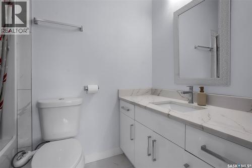 715 Bentley Manor, Saskatoon, SK 