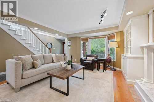 47 Caledonia Street, Guelph, ON - Indoor Photo Showing Living Room