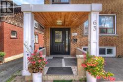 3 - 63 EARLSDALE AVENUE Toronto, ON M6C 1L2