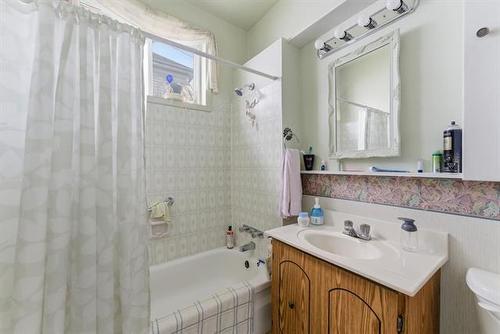 561 Polson Ave, Winnipeg, MB 