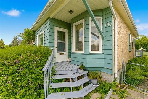 561 Polson Ave, Winnipeg, MB 