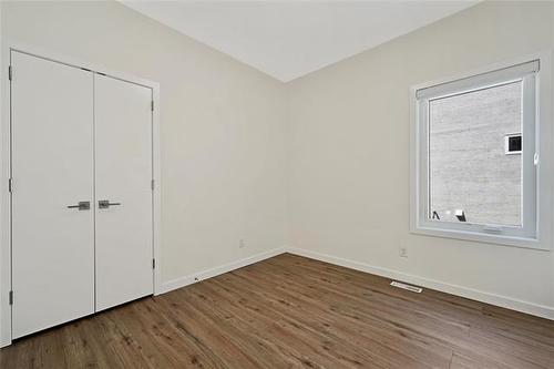 134 Berry Hill Rd, Winnipeg, MB 