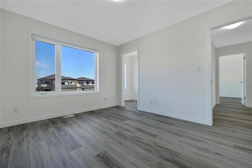 134 Berry Hill Rd, Winnipeg, MB 