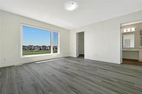 134 Berry Hill Rd, Winnipeg, MB 