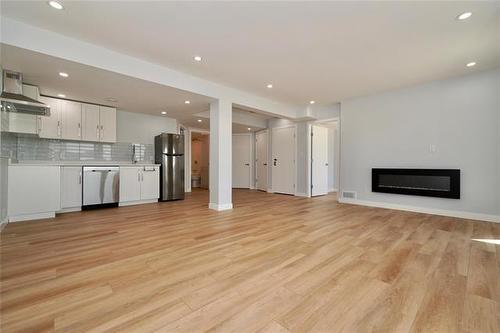 134 Berry Hill Rd, Winnipeg, MB 