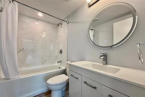 134 Berry Hill Rd, Winnipeg, MB 