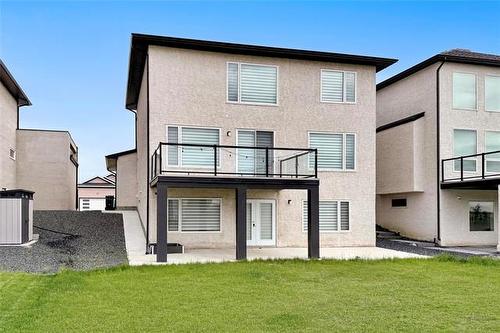 134 Berry Hill Rd, Winnipeg, MB 