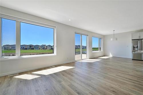 134 Berry Hill Rd, Winnipeg, MB 