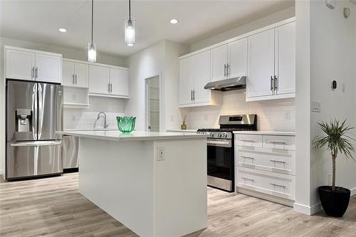 134 Berry Hill Rd, Winnipeg, MB 