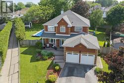 6 SNOWDEN COURT Clarington, ON L1B 1E7
