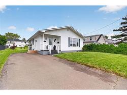 177 Gaspe Dieppe, NB E1A 1W4