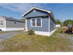 32 Violet ST Saint John, NB E2M 5M3
