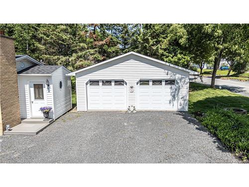 5 Grant St, Fredericton, NB 
