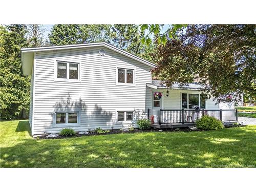 5 Grant St, Fredericton, NB 