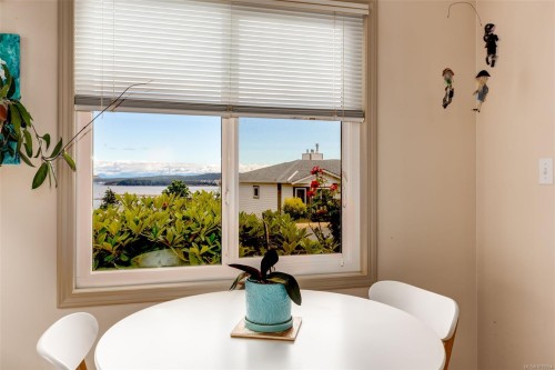 185 Bowlsby St, Nanaimo, BC 
