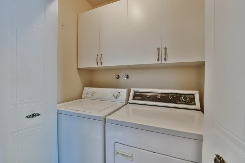 Laundry - 462 Rue De Vérone, Terrebonne (Terrebonne), QC 