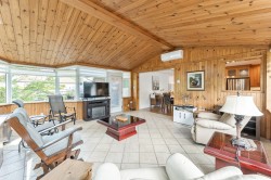 Sun Room - 