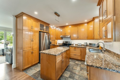 Kitchen - 790 Rue Degré, Magog, QC - Indoor Photo Showing Kitchen With Double Sink