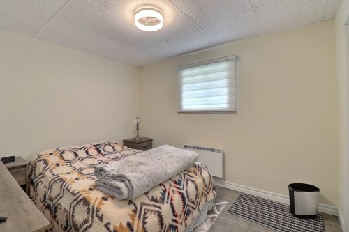 Bedroom - 191 Rue Perron, Saint-David-De-Falardeau, QC 